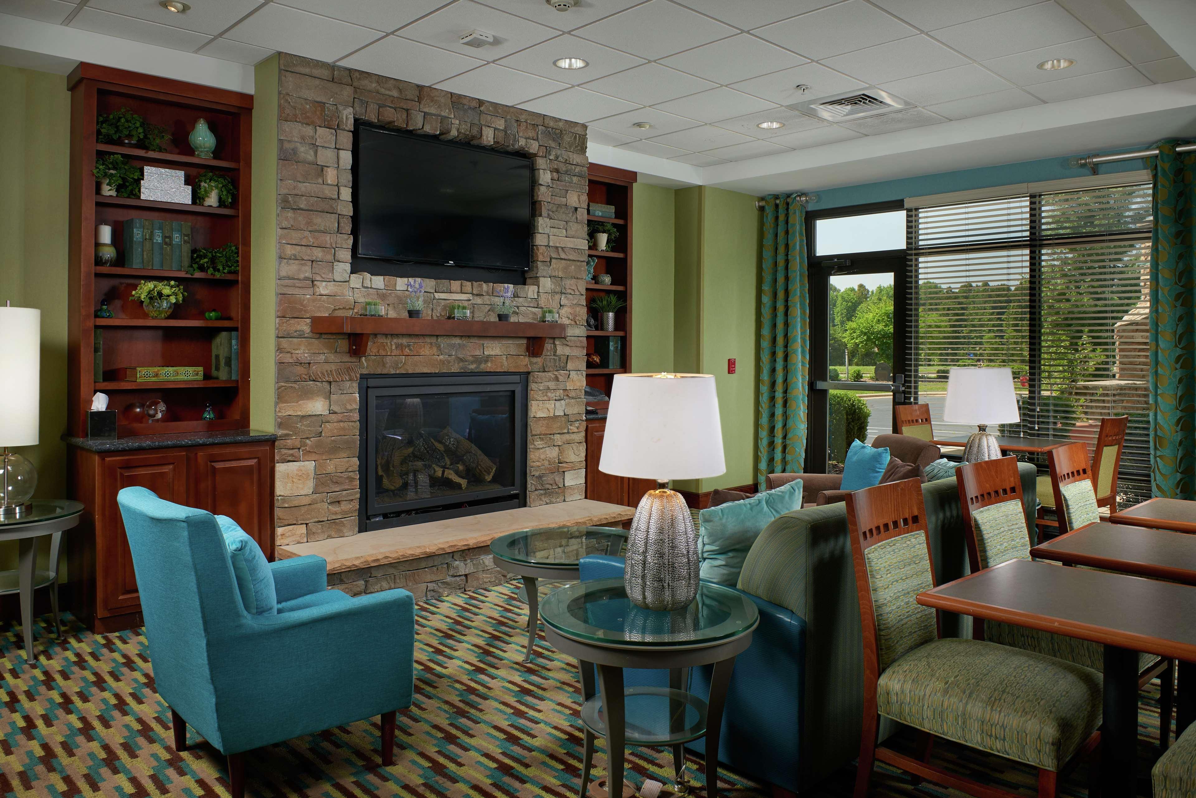 Hampton Inn Bermuda Run / Advance Exterior foto